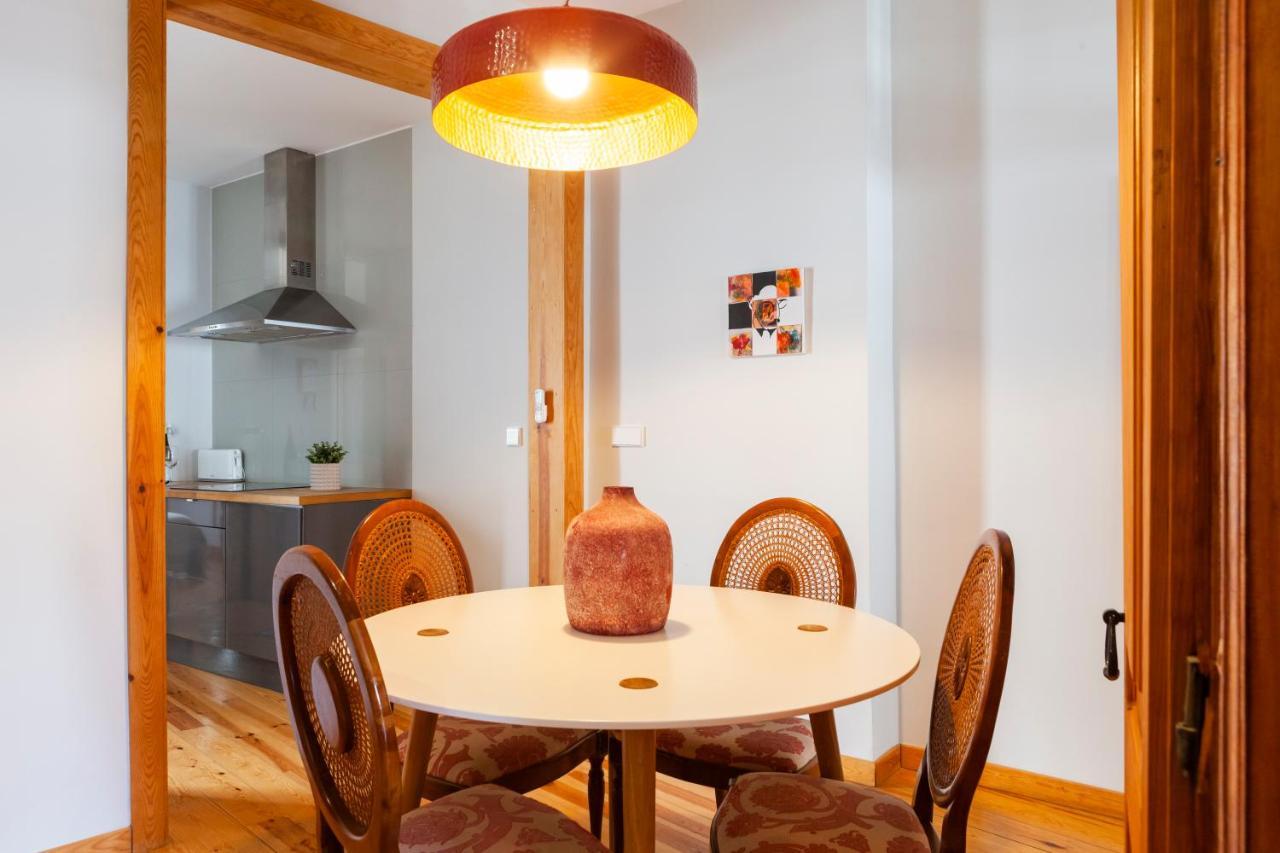 Alfama Terrace Apartment With Authentic XVIII Tiles And Historic Notes 3 Bedrooms & 2 Bathrooms Ac リスボン エクステリア 写真