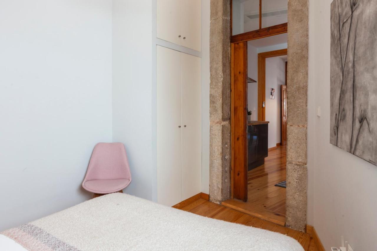 Alfama Terrace Apartment With Authentic XVIII Tiles And Historic Notes 3 Bedrooms & 2 Bathrooms Ac リスボン エクステリア 写真